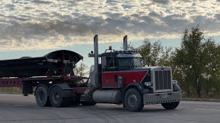 Peterbilt 359 with a 3408 Caterpillar [upl. by Elleina796]