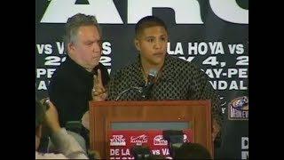 Fernando Vargas talking down on De la Hoya at press conference [upl. by Mell]