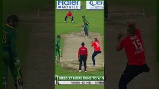 Awesome Bowling By David Willey Pakistan England T20WorldCupFinal Shorts SportsCentral MA2L [upl. by Notyad696]