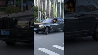 Shenzhen Bay encountered a Jilin boss driving a RollsRoyce Cullinan to checknew shortvideo [upl. by Hpesoy]