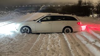 W212 4Matic Snow Test [upl. by Etnohc]