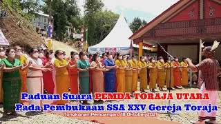 Sende Penaangki Paduan Suara Pemda Toraja Utara di Pembukaan SSA XXV Gereja Toraja [upl. by Nadnarb788]