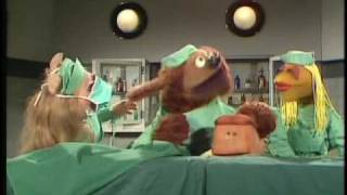 The Muppet Show Veterinarians Hospital  Bread [upl. by Ehrsam817]