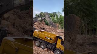 Watch Huina 1592 Excavator And Dump Truck REMOTE CONTROL in Action [upl. by Aika]