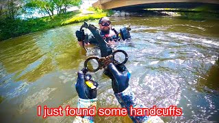 Found some handcuffs in Rhinelander WI in the Wisconsin River 🤣 [upl. by Kory937]