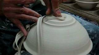 Korean Porcelain Trimming Skills w Moon Byeong Sik [upl. by Zoara]