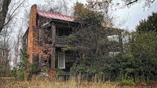 Incredible Forgotten Mosby House Deep Down South in Mississippi [upl. by Prebo141]