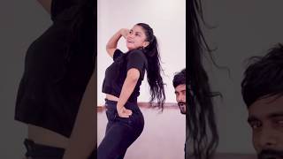 ලංකාවේ වැඩිම දෙනෙක් බලපු Dance Cover එක 😍 oshanliyanagedance damithrisubasinghe [upl. by Halac748]