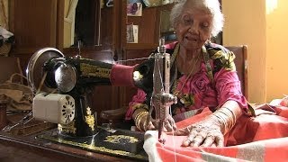 Trois centenaires dans un même quartier de PortLouis [upl. by Mccafferty]