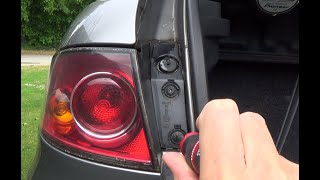 Outer left tail light bulb change Seat Ibiza 6L  MK4 [upl. by Buddie]