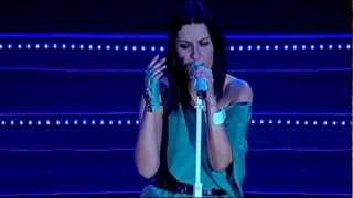 Laura Pausini  Entre Tu y Mil Mares live HD1080p [upl. by Johm316]