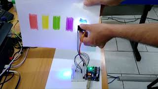 ARDUINO  Sensor de cores  TCS230 [upl. by Lelith657]