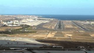 COCKPIT VIEW OF APPROACH AND LANDING AT GRAN CANARIA GANDO AIRPORT [upl. by Judson]