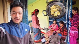 बारिश में सबने मिलकर बनाये पकौड़े  Pahadi Lifestyle Vlog  Namaste Pahad  Ashutosh Negi [upl. by Augustine]