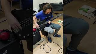 Bass warm up bass orion metallica solo [upl. by Archer13]