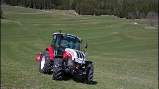 Steyr 4075 Kompakt Agricultural Tractor [upl. by Freberg937]