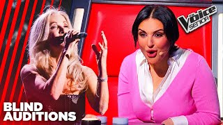 Elisabetta fa colpo su Arisa con “Tu Sì Na Cosa Grande”  The Voice Senior 4  Blind Auditions [upl. by Ruford]