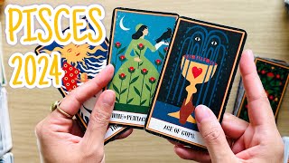 PISCES  quotYOUR 2024 NEW YEAR HERES WHAT TO EXPECTquot 2024 Tarot Reading [upl. by Nodnalb207]