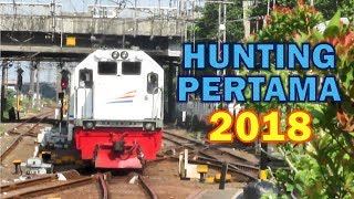 Kompilasi Kereta Api Hari Pertama di Tahun 2018 Stasiun Jatinegara [upl. by Hairym]