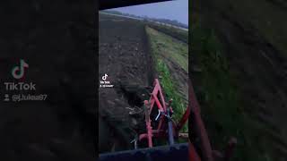 Oranje zelene gnojidbe 🤦🫨🫥 agriculture zetor farming balkan poljoprivreda imt ploughing [upl. by Haidadej]