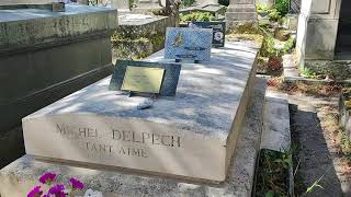 Michel Delpech  Paris Cimetière du Père Lachaise [upl. by Irabaj]