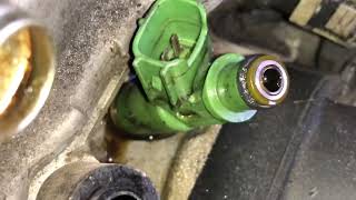 How to replace leaking fuel injector o rings on a 0308 Corolla  Matrix  Vibe [upl. by Eppie]