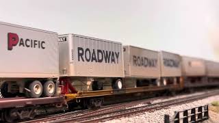 Track side run by of intermodal Santa Fe scaletrains Rapido overland brass All ESU Loksound 5 [upl. by Noved153]