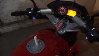 Bajaj rouser 135 prueba de vibracion con una tiza [upl. by Narda]