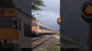 Tren R3 de les Rodaliestrain R3 des Rodalies [upl. by Tillinger]