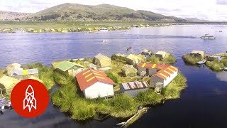 Las islas flotantes del lago Titicaca [upl. by Enniotna]