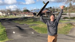 ENTRAÎNEMENT CARVER SUR UNE PUMPTRACK [upl. by Nodababus]