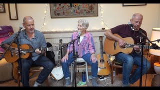 Peggy Seeger  The Invisible Woman [upl. by Analim783]