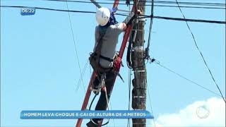 Homem leva choque e cai de altura de quatro metros [upl. by Llerihs]