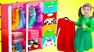 Jannie Pretend Play Princess Dress Up with New Clothes Closet Toy [upl. by Sineray]