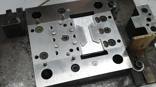 Install sheet metal die at power press machine [upl. by Rana]