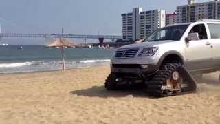 KIA Mohave ＋4×4 Hyper Delta ＶⅢ detachable crawler unit [upl. by Haidadej907]