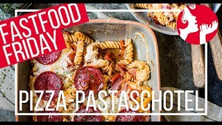 FASTFOOD FRIDAY Pizza Pastaschotel  OhMyFoodness [upl. by Oiludbo]