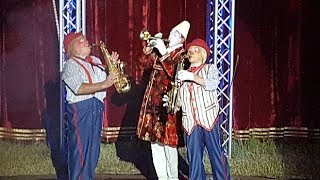 Musical Clowns Busch im Zirkus Busch 2017 [upl. by Eibbil]