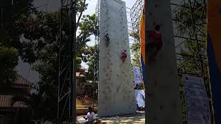 Wall climbing wallclimbing panjattebing fyp [upl. by Ffirahs]