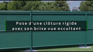 Installation dune clôture résidentielle rigide avec son panneau occultant à lamelles PVC [upl. by Gipsy339]