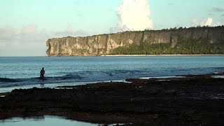 L’île polynésienne de Makatea entre industrie et écotourisme  AFP News [upl. by Jobi]