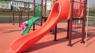 Plac zabaw dla dzieci  Zjeżdżalnia Childrens playground slide [upl. by Ruscio378]