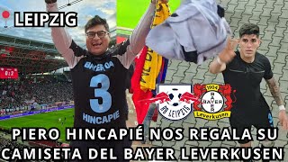 PIERO HINCAPIÉ NOS REGALA SU CAMISETA DEL BAYER LEVERKUSEN 🤩  PIERO HINCAPIÉ BAYER LEVERKUSEN [upl. by Yoshiko710]