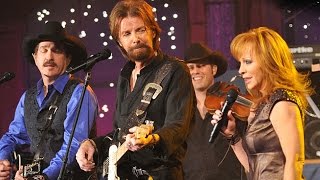 💜 Brooks amp Dunn 💜 Reba 💜 Cowgirls Dont Cry 💜 Live Performance 💜 [upl. by Yonina]