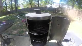 Brinkmann Trailmaster Vertical Smoker Review [upl. by Riane]