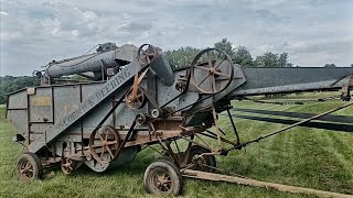 Threshing Oats like the good old days [upl. by Aihseket505]