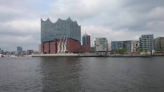 Hamburg Hafenfähre 72 StPauli Landungsbrücken  Elbphilharmonie [upl. by Occor]