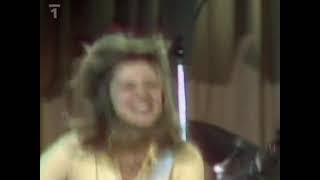 11 Suzi Quatro  Live in Praha 1979  Bass Solo Part of Primitive Love [upl. by Nagy]