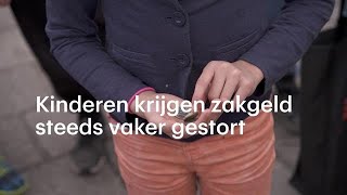 Kinderen krijgen zakgeld steeds vaker gestort Met een pinpas kan ik meer kopen  RTL NIEUWS [upl. by Nedmac478]