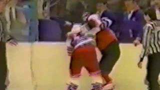 Rick Tocchet vs George McPhee Mar 9 1986 [upl. by Reltuc]